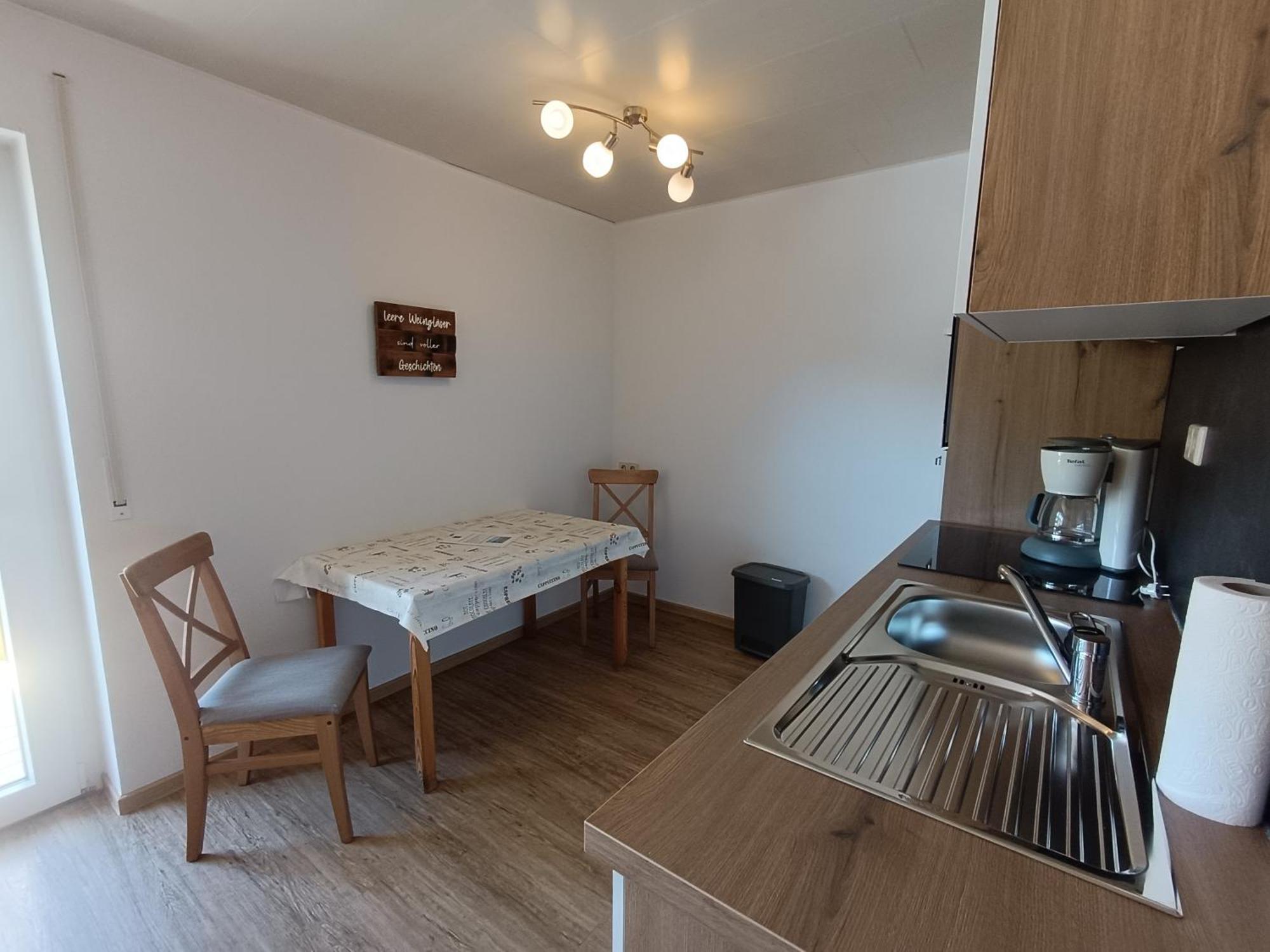 Moselferienweingut Schaefer Apartment Wintrich Cameră foto
